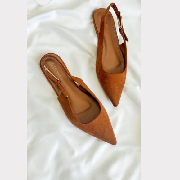 Camel Flats - Picture 1 of 1